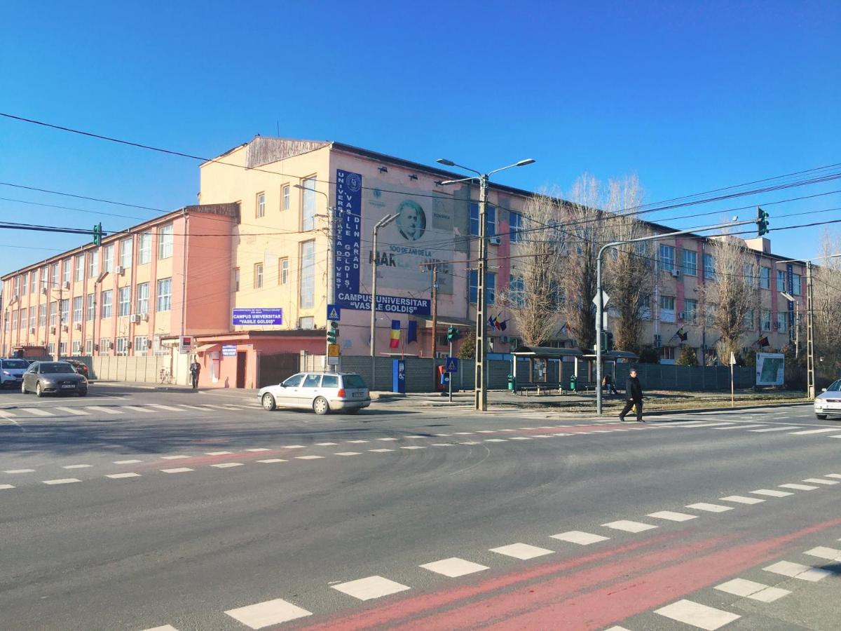 Milan House Apartment Arad Exterior photo